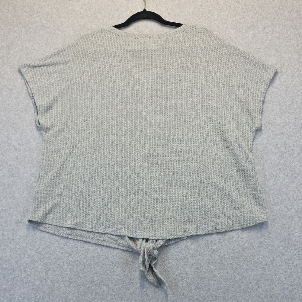 Ava James Grey Waffle Knit Button Front Tie Hem Top – - Picture 10 of 11